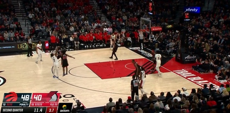 开云体育-这球真硬！乐福接球晃动 虽未晃开空间但强行出手仍然飙中