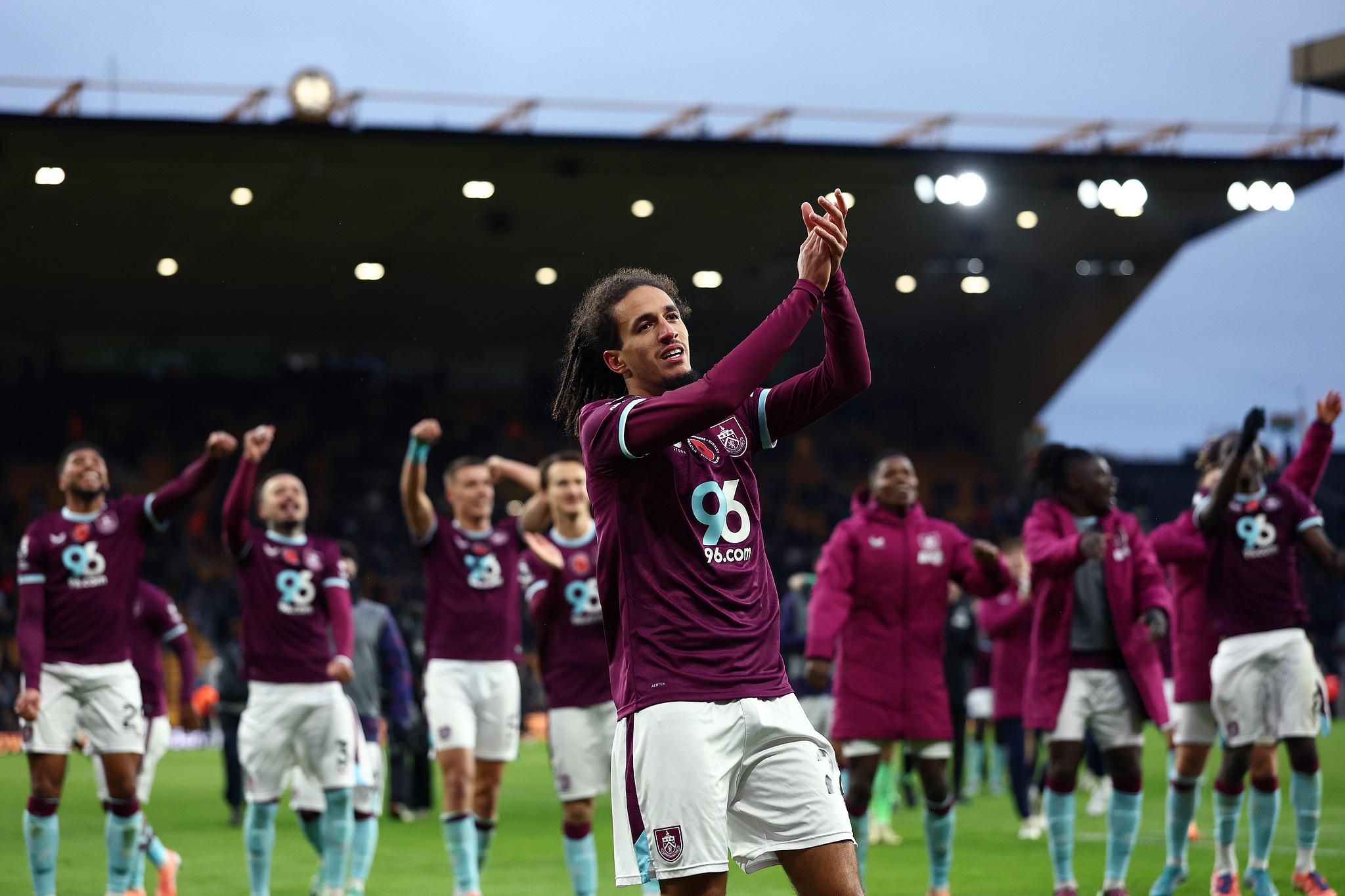 app下载-U18比赛报告：伯恩利1-2曼联